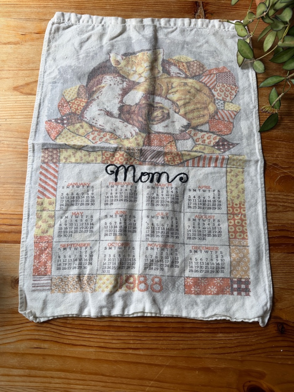 Vintage 1988 'Mom' Calendar Tea Towel with Cat and Dog